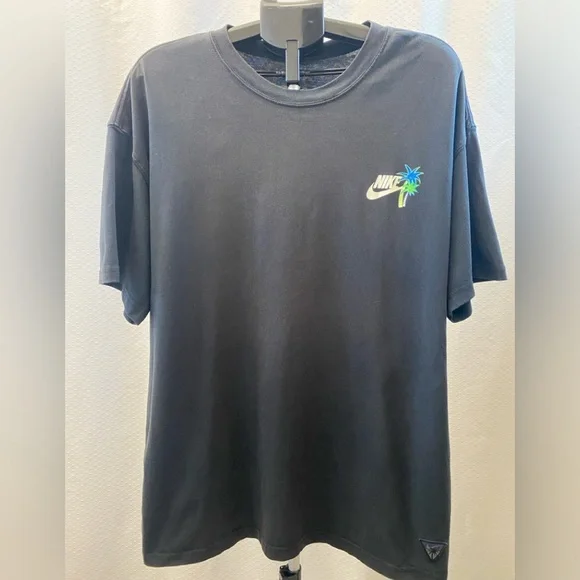 Nike Black Short-Sleeve Tee with Palm Logo - Picture 1 of 5